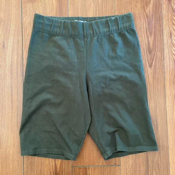 Good American GREEN essential biker short, 2 - Picture 4 of 6